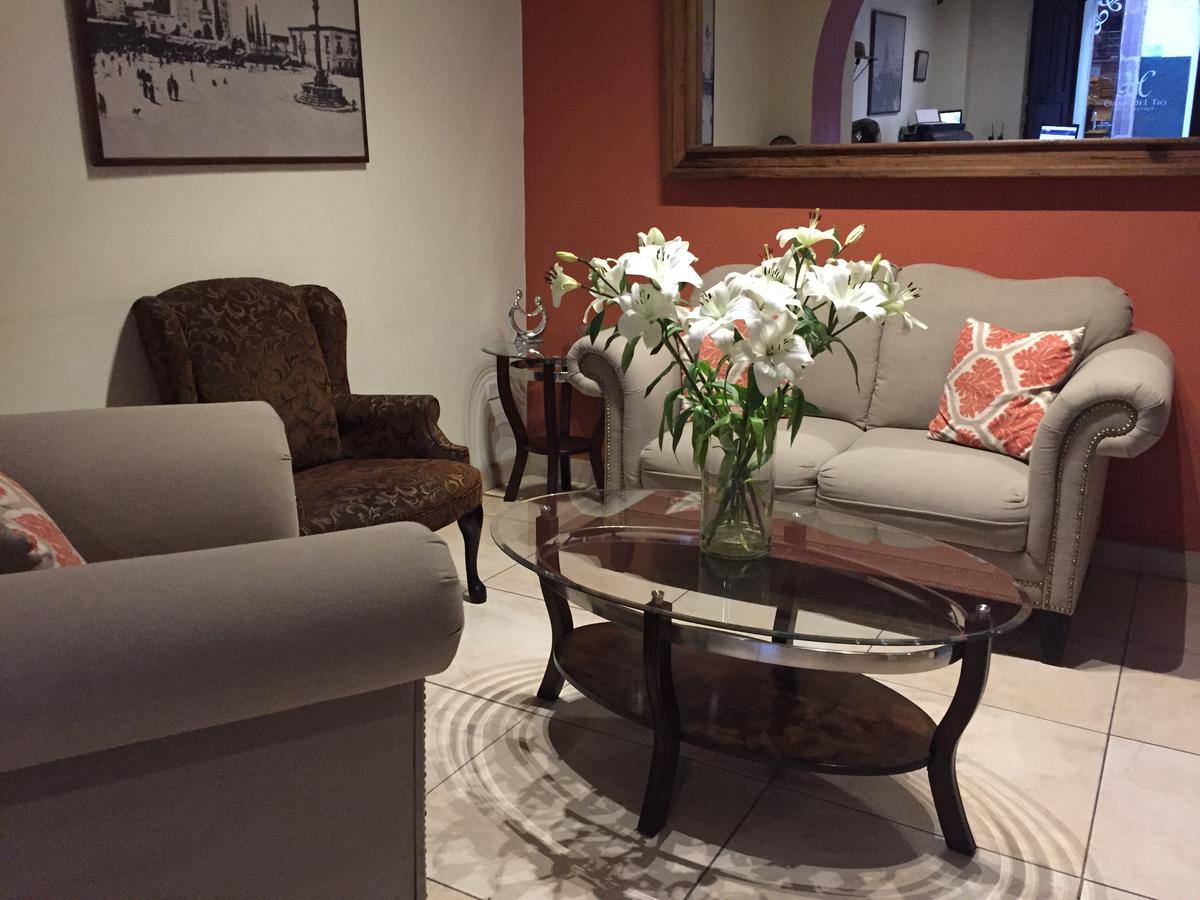 Casa Del Tio Hotel Boutique ซานมิเกล เด อาเญนเด ภายนอก รูปภาพ The lobby of the hotel
