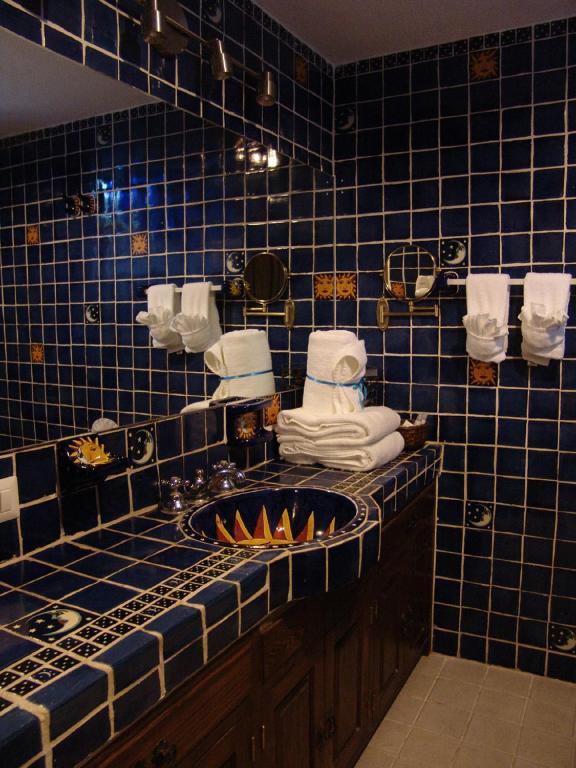 Casa Del Tio Hotel Boutique ซานมิเกล เด อาเญนเด ห้อง รูปภาพ Bathroom